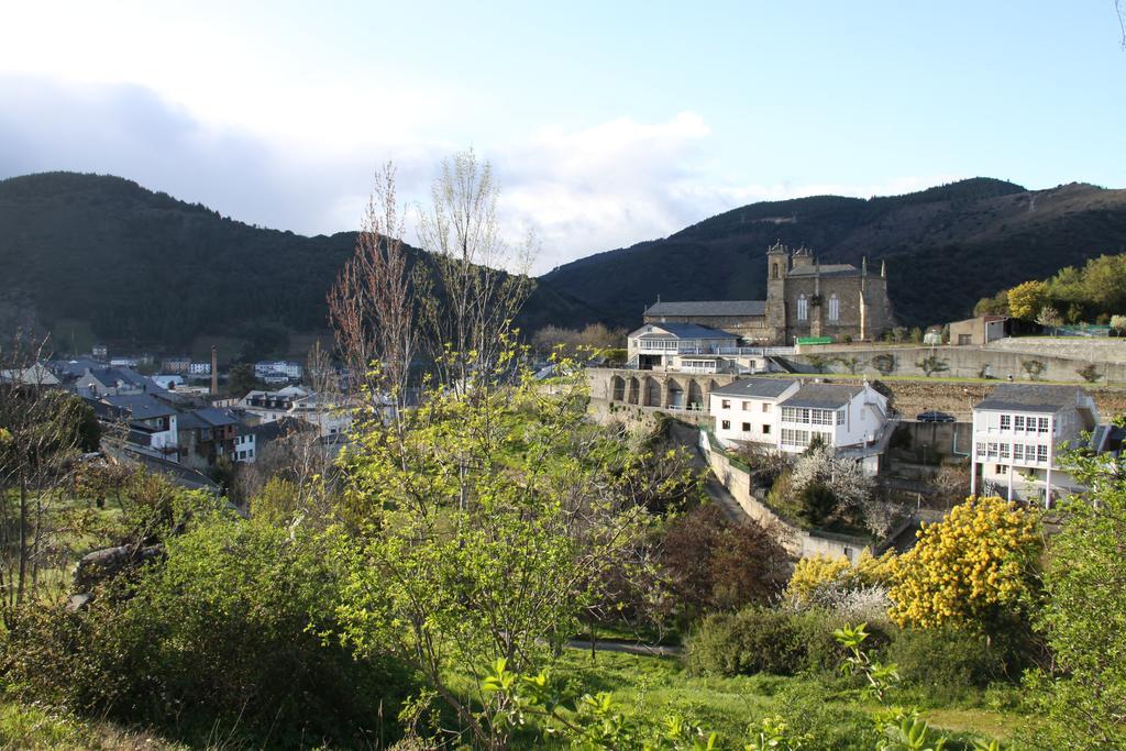 Venecia Bed&Breakfast Villafranca Del Bierzo Exteriér fotografie