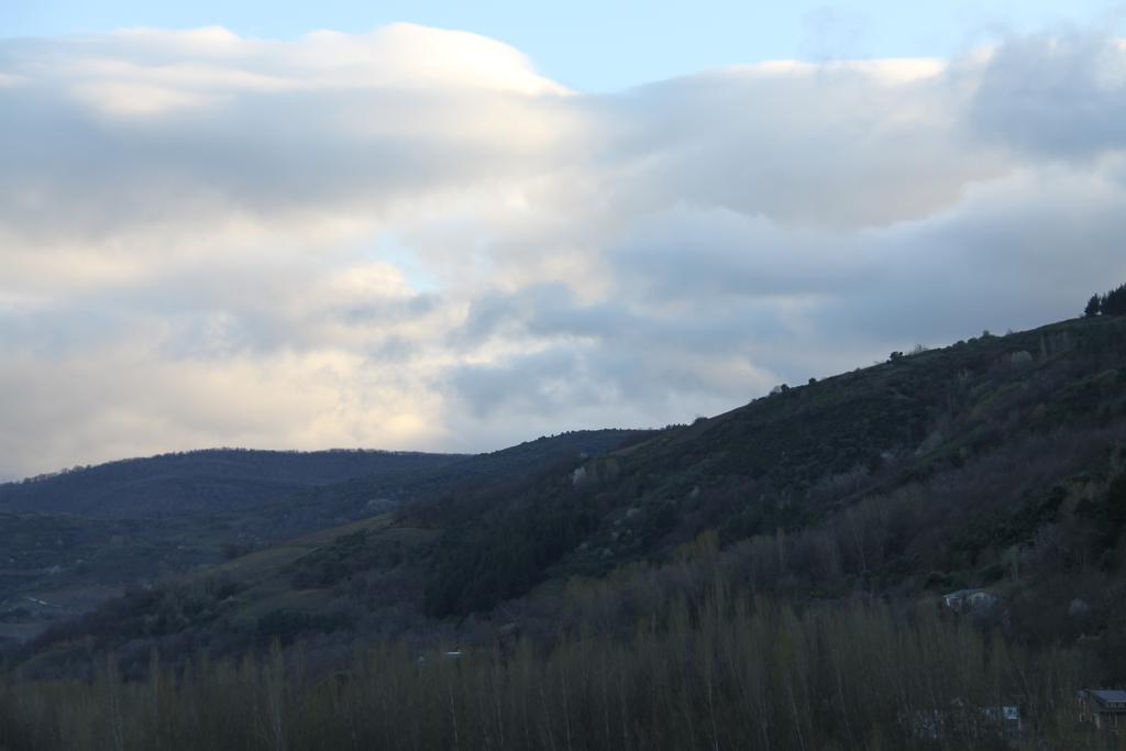 Venecia Bed&Breakfast Villafranca Del Bierzo Exteriér fotografie