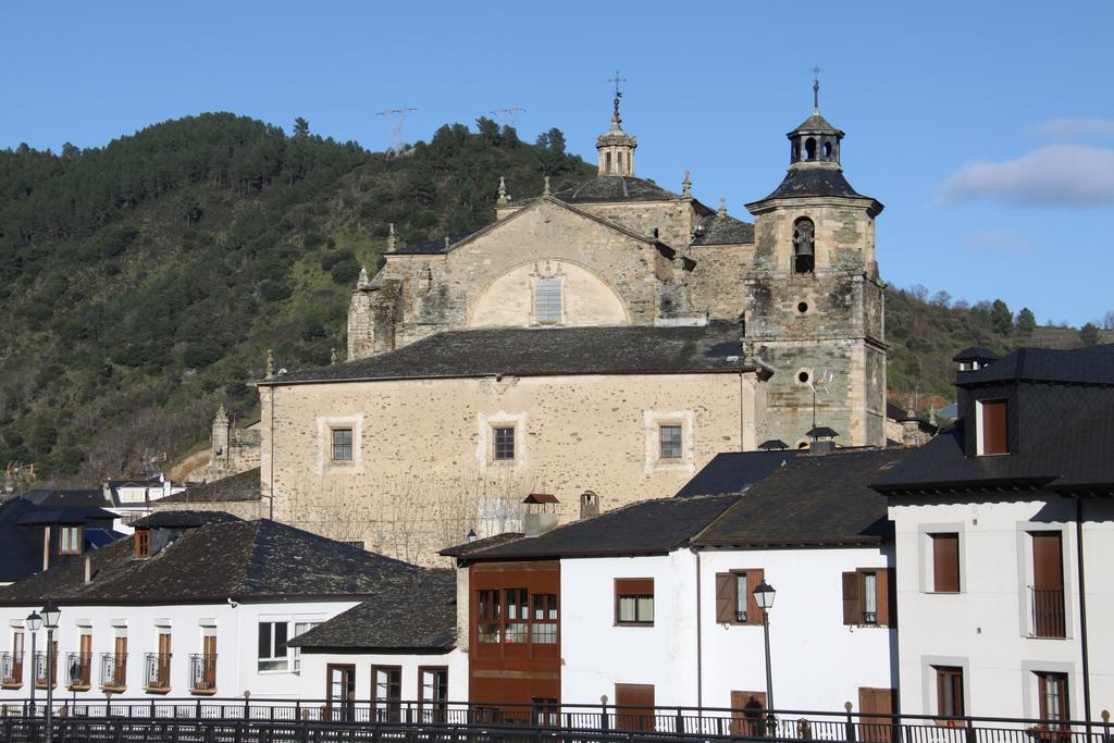 Venecia Bed&Breakfast Villafranca Del Bierzo Exteriér fotografie
